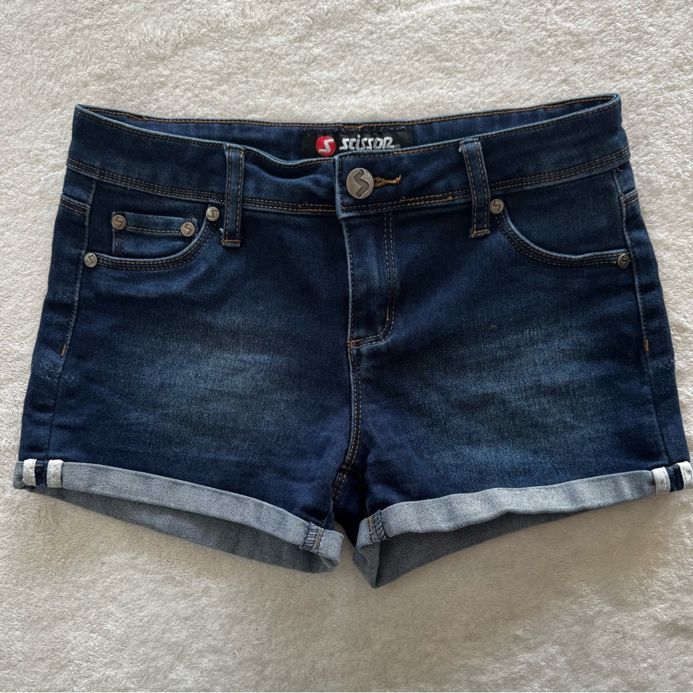 Scissor stretchy Blue Denim Women's Shorts cuffed size 12